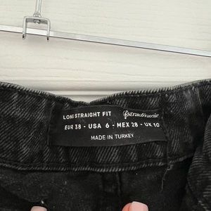 Black Straight Legs Jeans with Ripped Knees